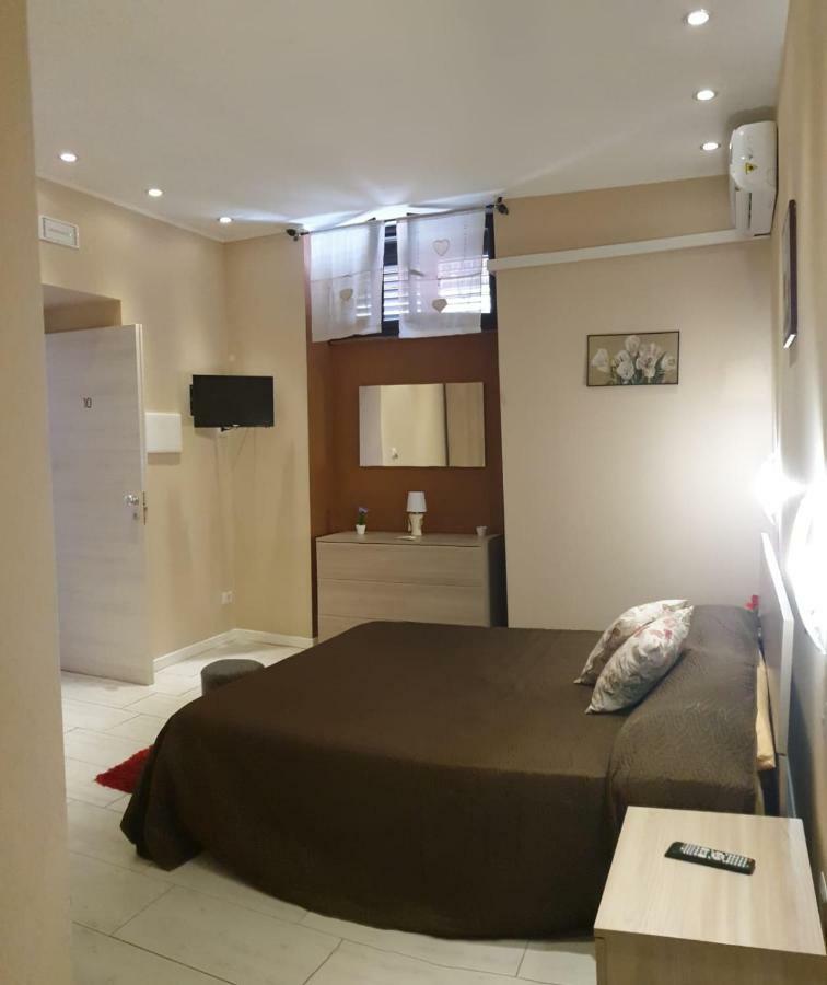 Primo Hotel Catania Bagian luar foto